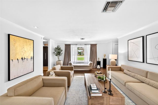 600 Honeysuckle Lane, Vero Beach, FL 32963