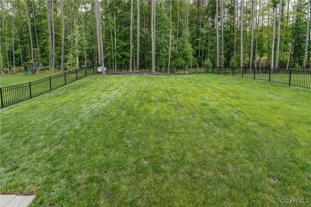 18342 Magnolia Run Ln, Moseley, VA 23120