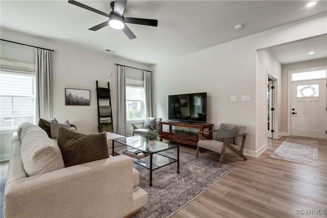 18342 Magnolia Run Ln, Moseley, VA 23120