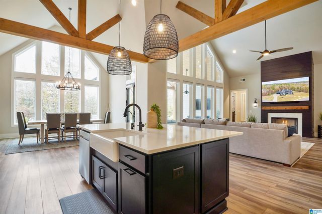 1000 EVERETT CIRCLE, Hoover, AL 35244