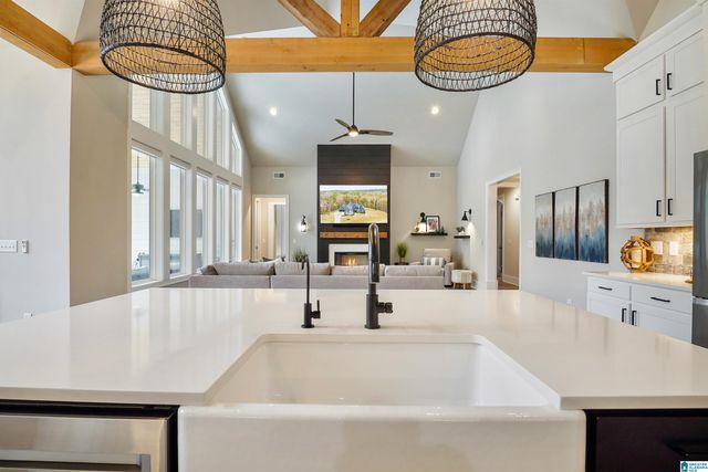 1000 EVERETT CIRCLE, Hoover, AL 35244