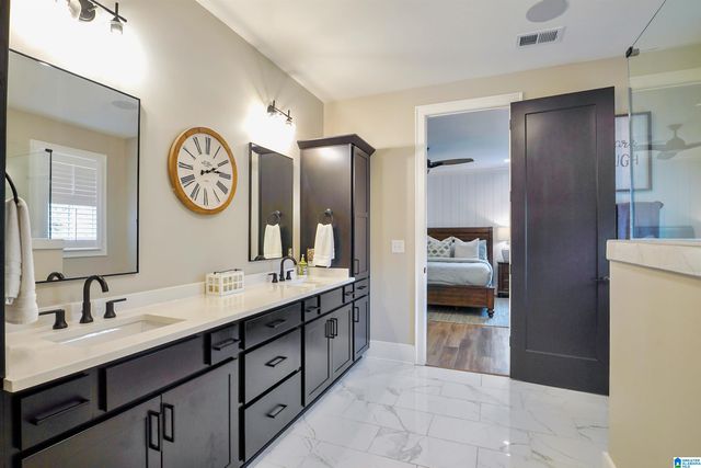 1000 EVERETT CIRCLE, Hoover, AL 35244