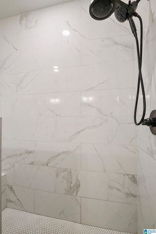 1000 EVERETT CIRCLE, Hoover, AL 35244