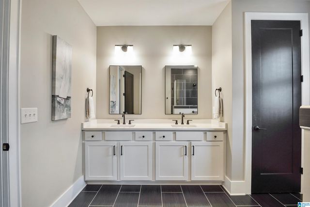 1000 EVERETT CIRCLE, Hoover, AL 35244