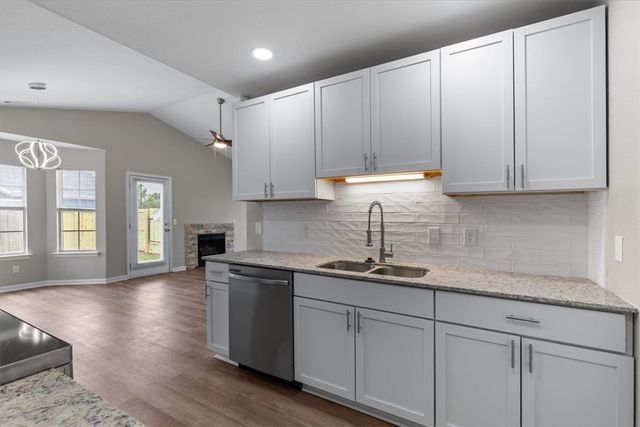 1009 Flynt Street, Siloam Springs, AR 72761
