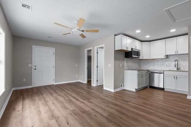 1009 Flynt Street, Siloam Springs, AR 72761