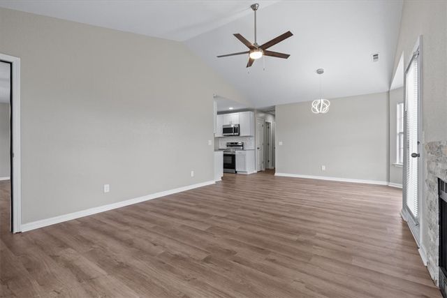 1009 Flynt Street, Siloam Springs, AR 72761