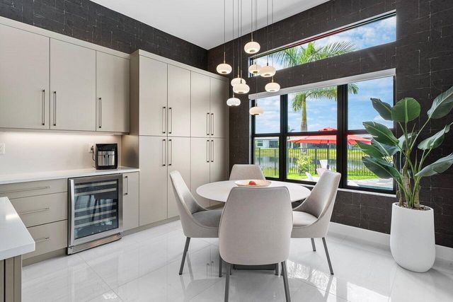 9850 Evergreen Woods Lane, Boynton Beach, FL 33473