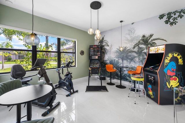 9850 Evergreen Woods Lane, Boynton Beach, FL 33473