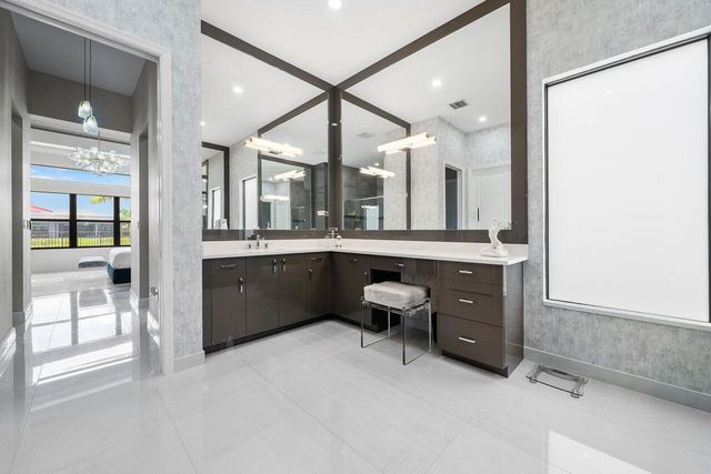 9850 Evergreen Woods Lane, Boynton Beach, FL 33473