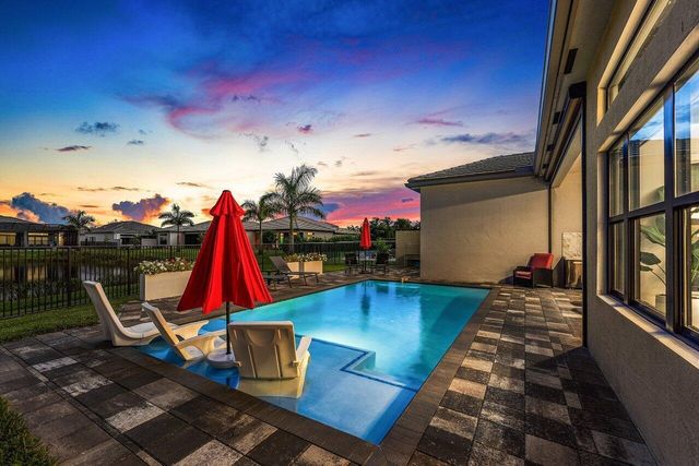 9850 Evergreen Woods Lane, Boynton Beach, FL 33473