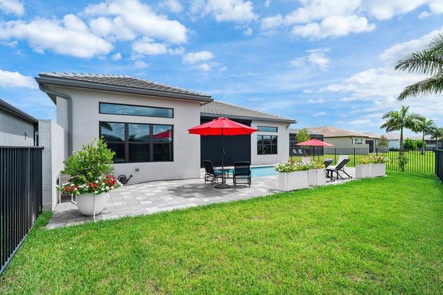 9850 Evergreen Woods Lane, Boynton Beach, FL 33473