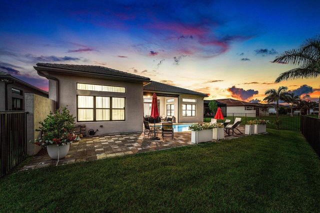 9850 Evergreen Woods Lane, Boynton Beach, FL 33473