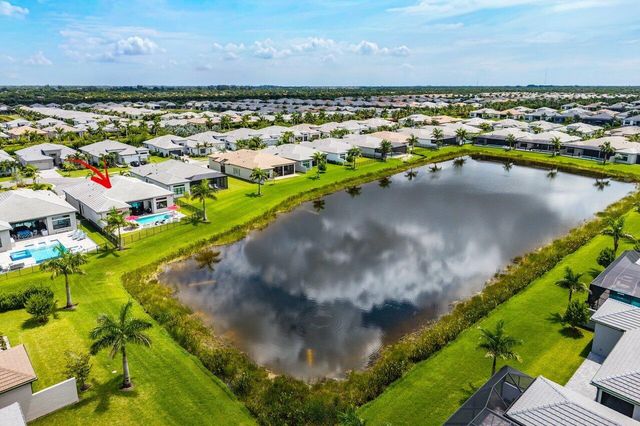 9850 Evergreen Woods Lane, Boynton Beach, FL 33473