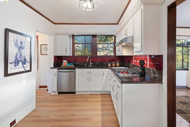 1101 Amador Ave, Berkeley, CA 94707