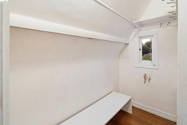 1101 Amador Ave, Berkeley, CA 94707