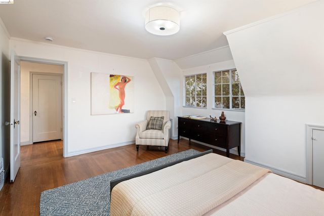 1101 Amador Ave, Berkeley, CA 94707
