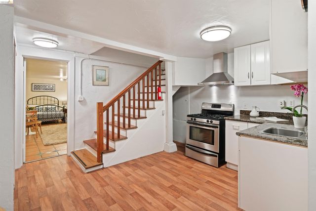 1101 Amador Ave, Berkeley, CA 94707