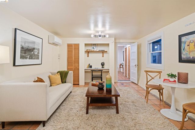 1101 Amador Ave, Berkeley, CA 94707