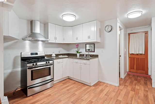 1101 Amador Ave, Berkeley, CA 94707