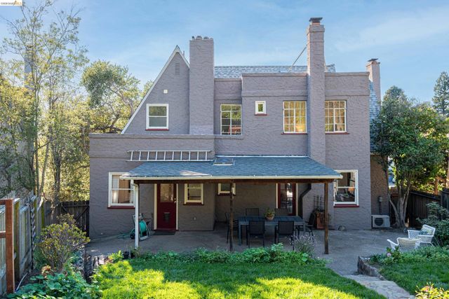 1101 Amador Ave, Berkeley, CA 94707