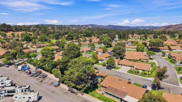 16165 Village 16, Camarillo, CA 93012