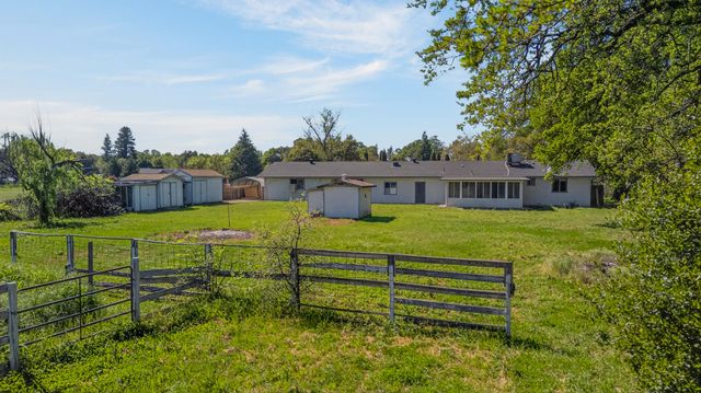 19370 Lassen Drive, Cottonwood, CA 96022