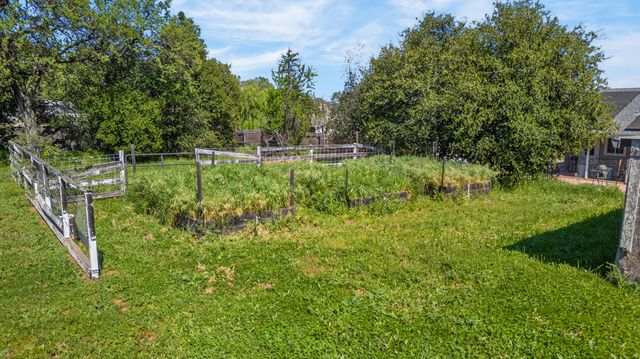 19370 Lassen Drive, Cottonwood, CA 96022