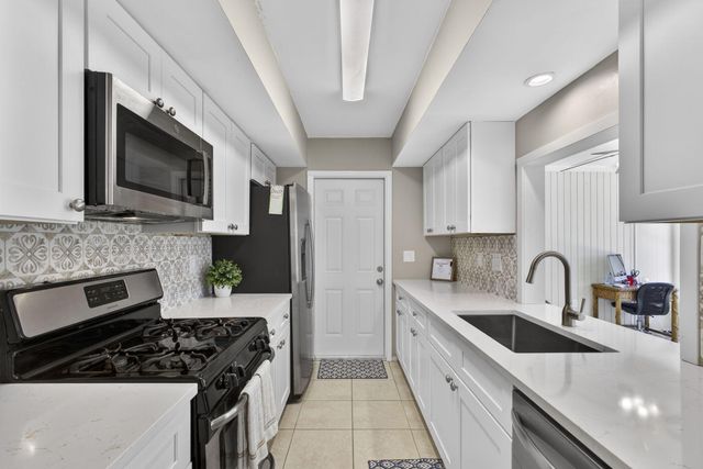 273 NE Orchard Street, Port St. Lucie, Port St Lucie, FL 34983