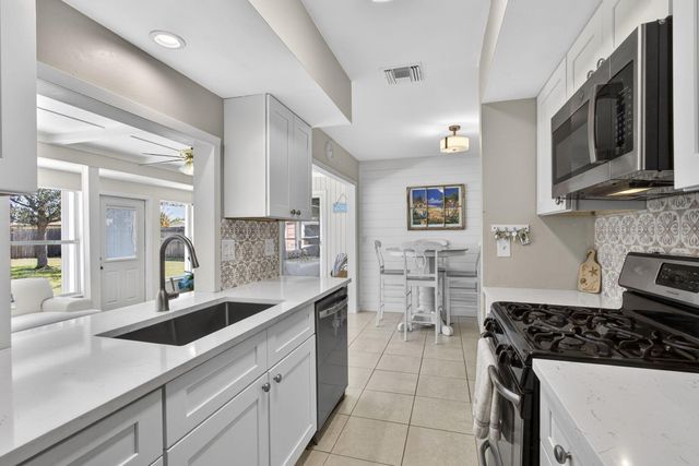 273 NE Orchard Street, Port St. Lucie, Port St Lucie, FL 34983