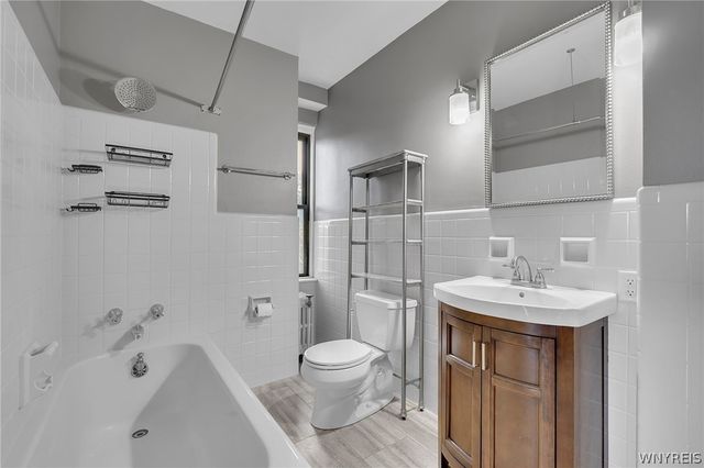 800 West Ferry Street 3B, Buffalo, NY 14222
