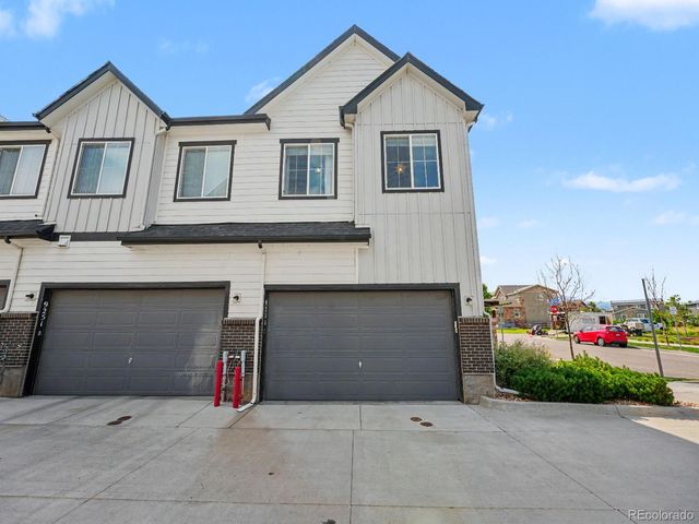 9251 Garnett Way C, Arvada, CO 80007