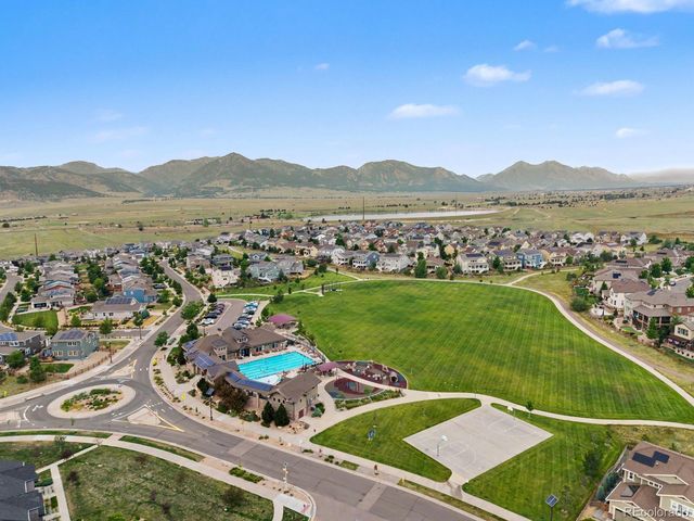9251 Garnett Way C, Arvada, CO 80007