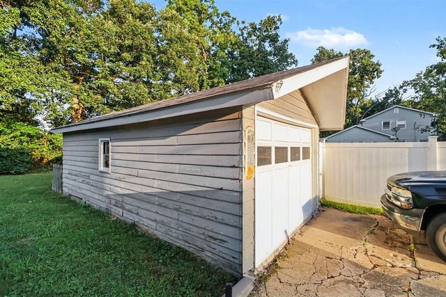 6316 Peachtree Street, Portage, MI 49024