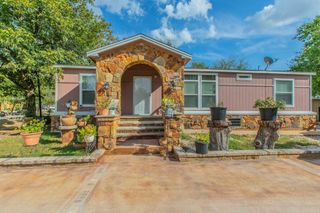 329 W Brook ST, Bartlett, TX 76511