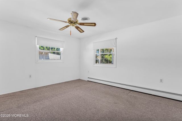 35 Puerto Vallarta Street, Toms River, NJ 08757