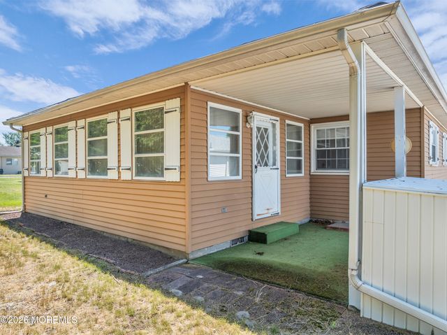 35 Puerto Vallarta Street, Toms River, NJ 08757