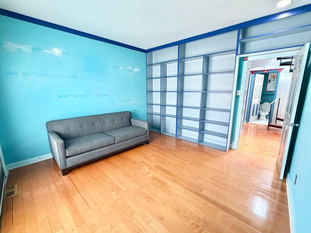 514 FITZWATER ST, Philadelphia, PA 19147