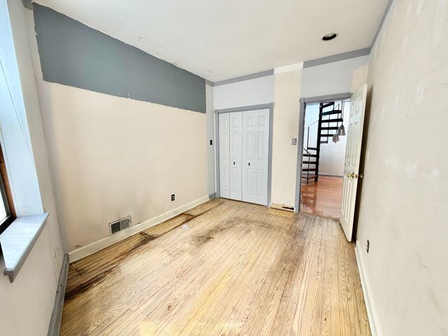 514 FITZWATER ST, Philadelphia, PA 19147