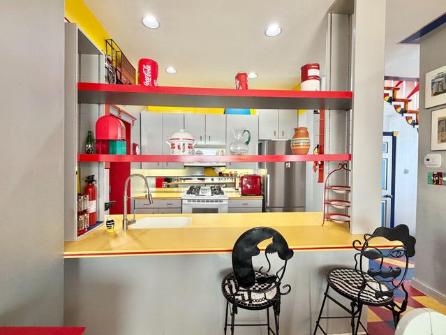 514 FITZWATER ST, Philadelphia, PA 19147