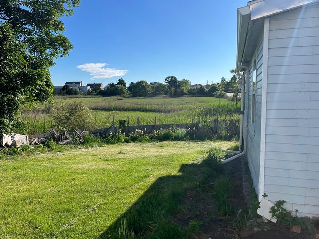 576 Sea St, Quincy, MA 02169