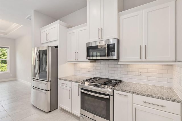 11890 SW 33RD LANE, Gainesville, FL 32608