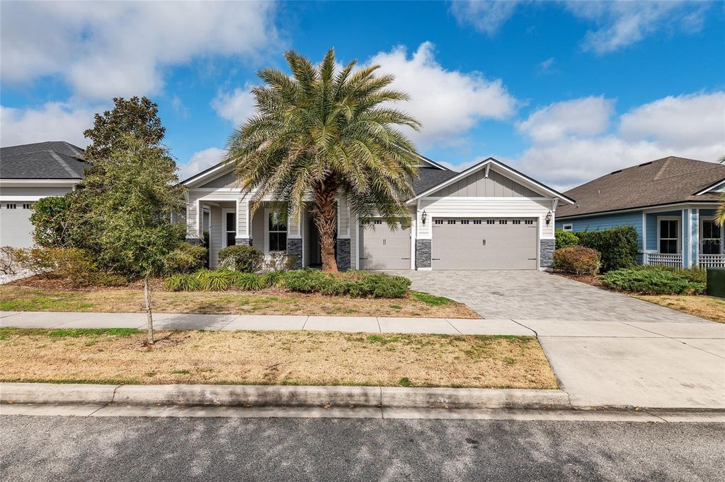 Image 3 of property listing at 11890 SW 33RD LANE, Gainesville, FL 32608