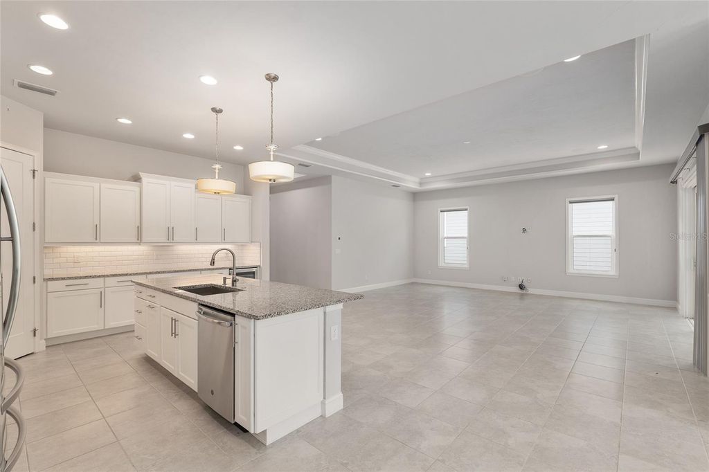 Image 28 of property listing at 11890 SW 33RD LANE, Gainesville, FL 32608