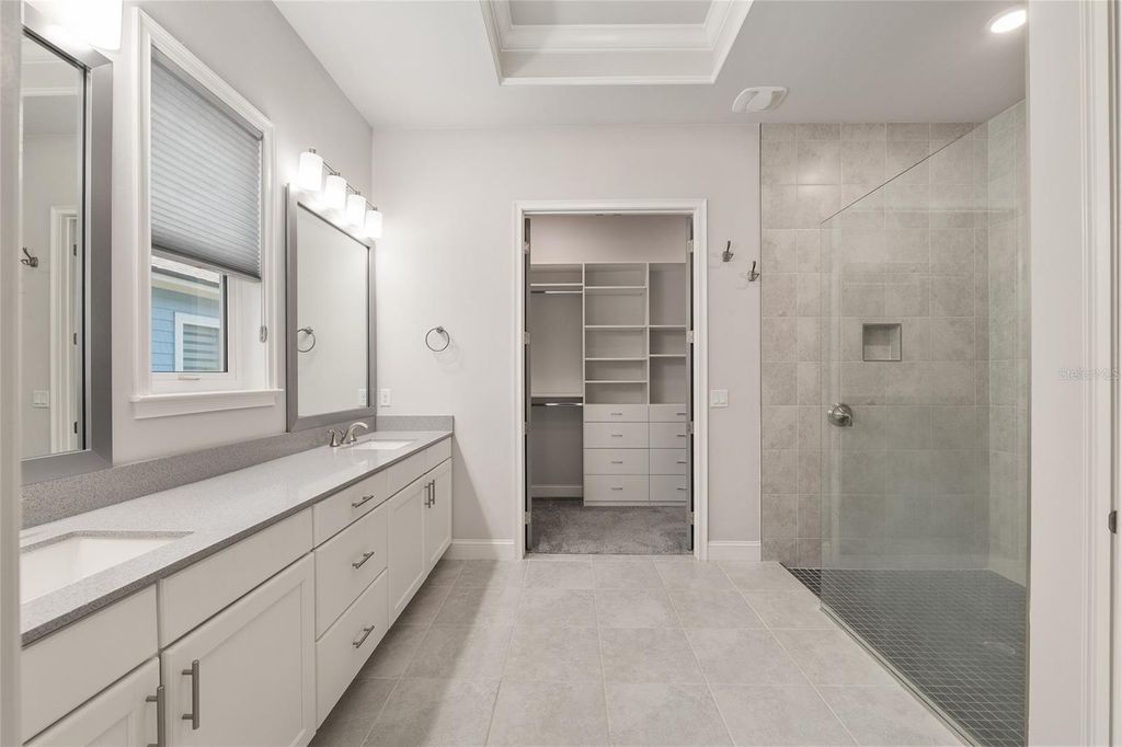 Image 36 of property listing at 11890 SW 33RD LANE, Gainesville, FL 32608