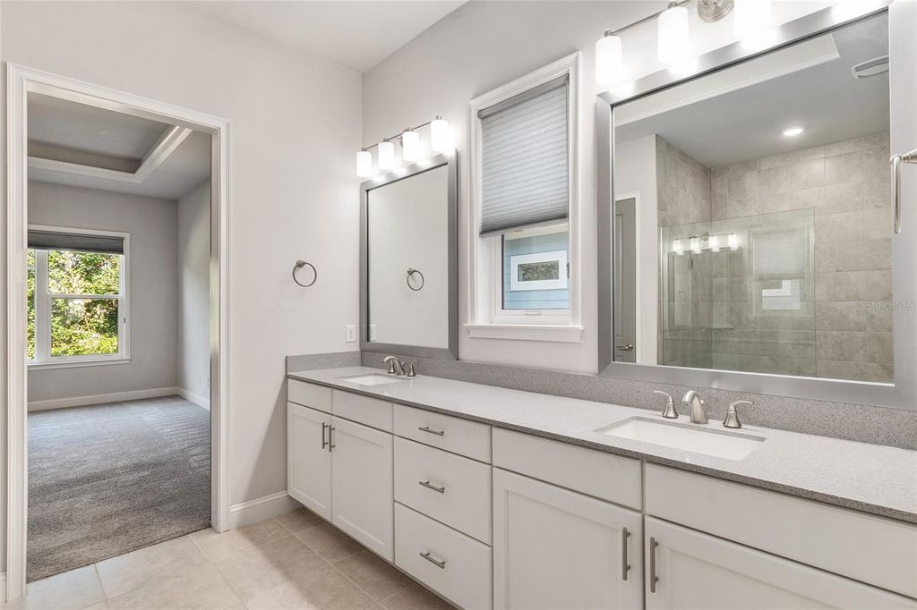 Image 38 of property listing at 11890 SW 33RD LANE, Gainesville, FL 32608