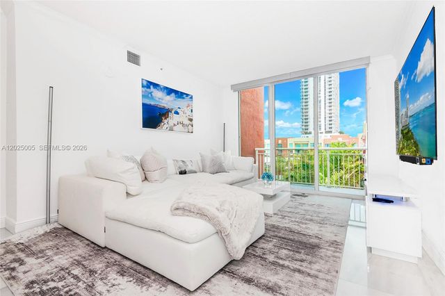 2000 N Bayshore Drive 619, Miami, FL 33137