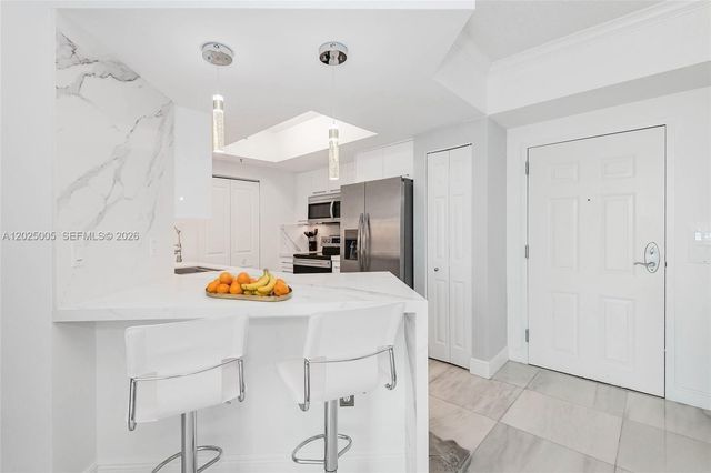 2000 N Bayshore Drive 619, Miami, FL 33137