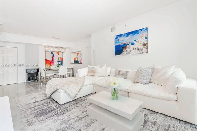 2000 N Bayshore Drive 619, Miami, FL 33137