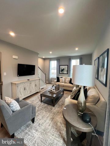5 SIDNEY LN, Stratford, NJ 08084